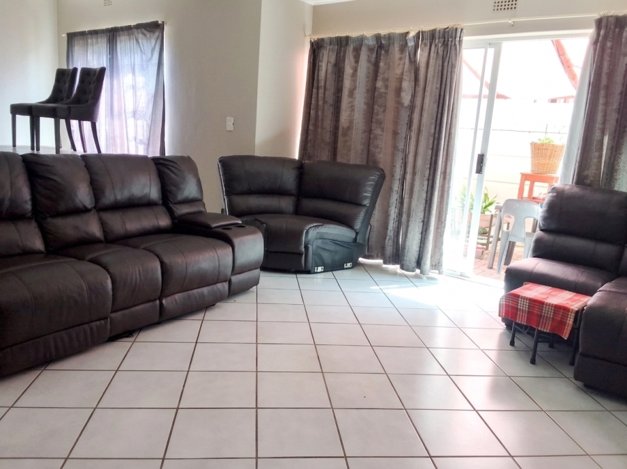 3 Bedroom Property for Sale in Protea Park North West
